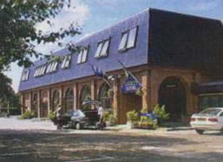 BRAMHALL COUNTY, STOCKPORT